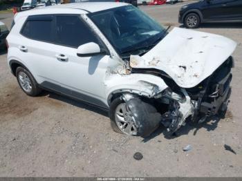  Salvage Hyundai VENUE