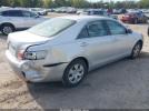 Toyota Camry Le Image 2
