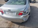 Toyota Camry Le Image 8