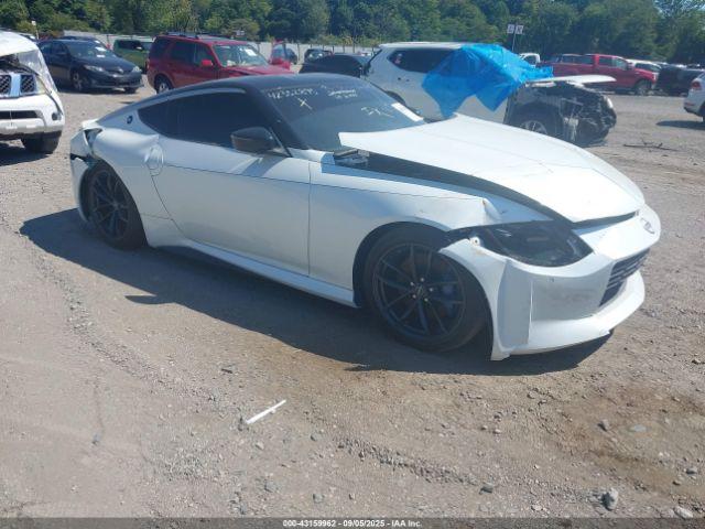  Salvage Nissan Z