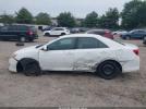 Toyota Camry Le Image 12