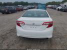 Toyota Camry Le Image 16