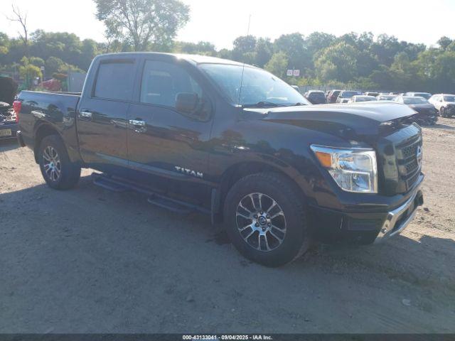  Salvage Nissan Titan
