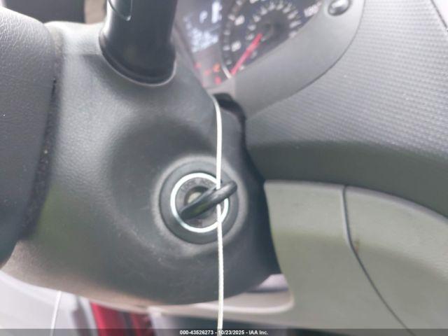 Hyundai ACCENT Gls Image 13