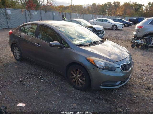  Salvage Kia Forte