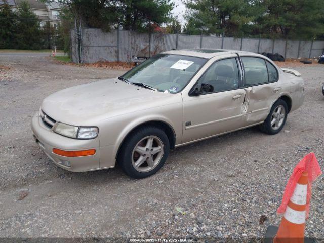 Nissan Maxima Image 9