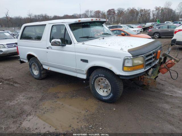  Salvage Ford Bronco