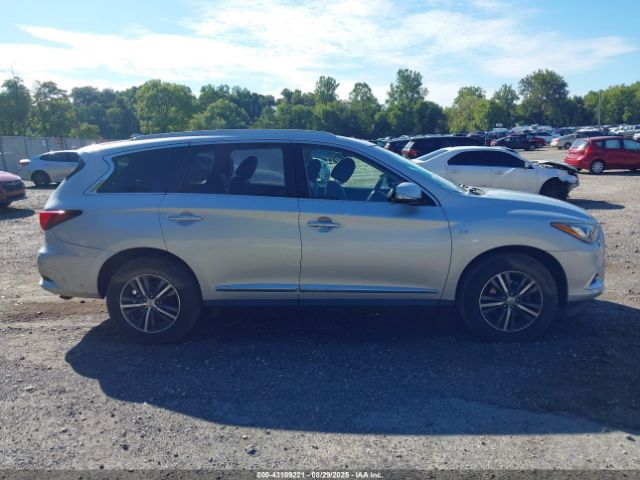 INFINITI Qx Image 11