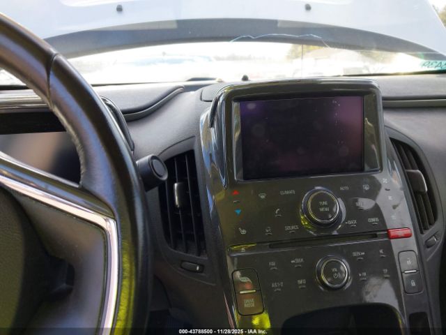 Chevrolet Volt Image 3