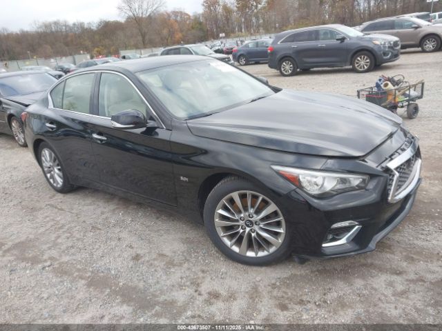 INFINITI Q50 3.0t Luxe Image 1