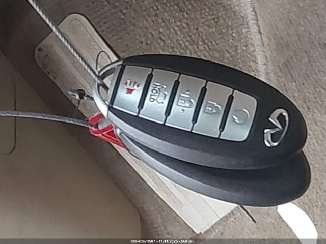 INFINITI Q50 3.0t Luxe Image 18