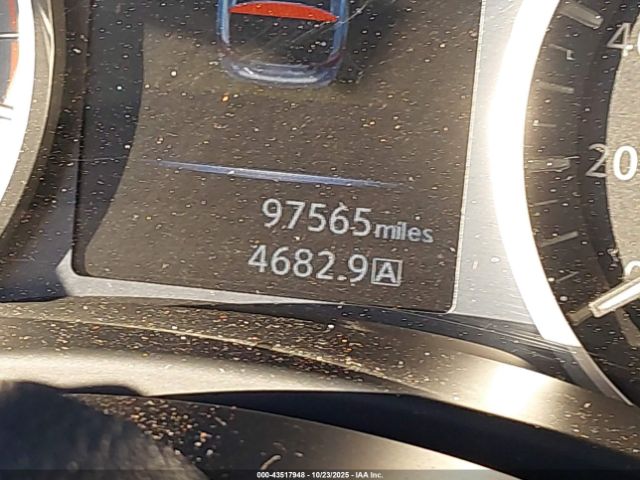 INFINITI Q50 3.0t Luxe Image 14