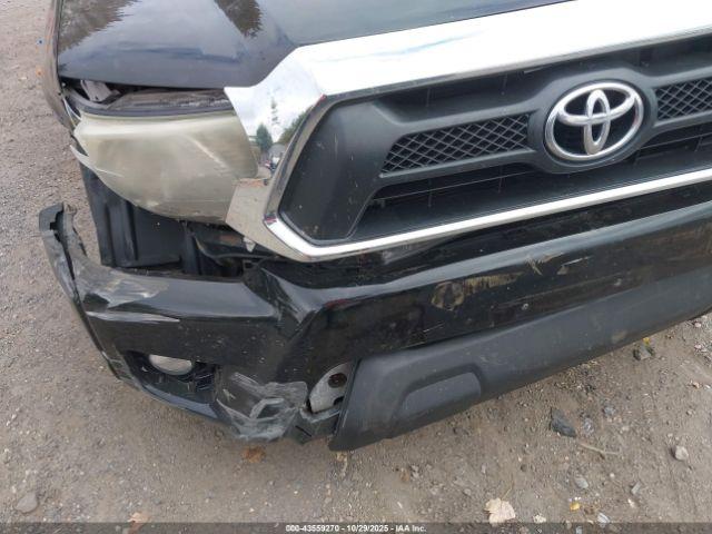 Toyota Tacoma Base V6 Image 15