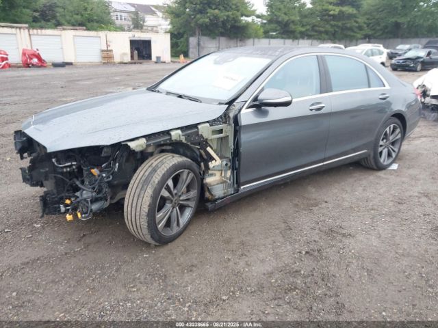 Mercedes-Benz S-Class 4matic Image 4