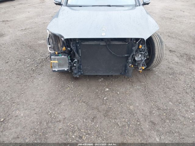 Mercedes-Benz S-Class 4matic Image 8