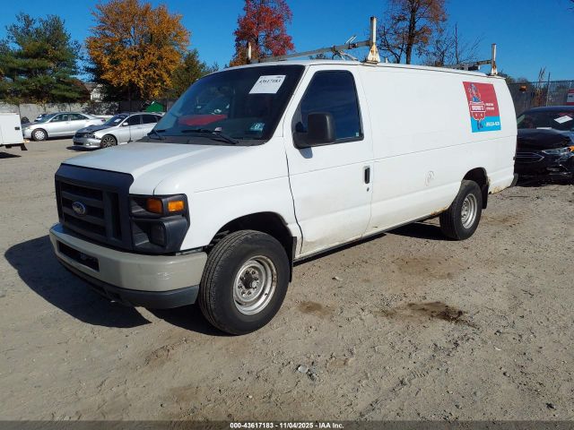 Ford E-250 Image 16