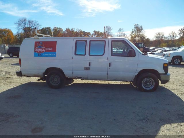 Ford E-250 Image 7