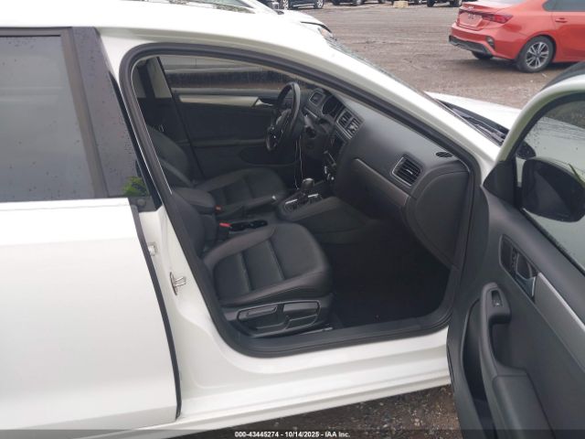 Volkswagen Jetta 1.4t Se Image 6