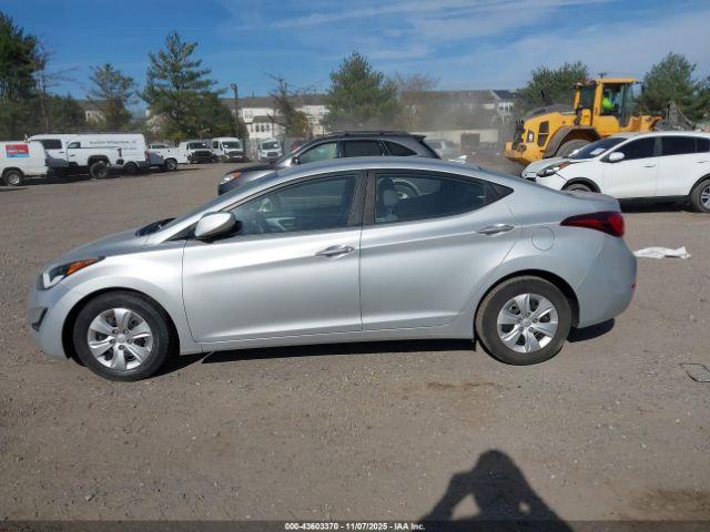 Hyundai ELANTRA Se Image 2