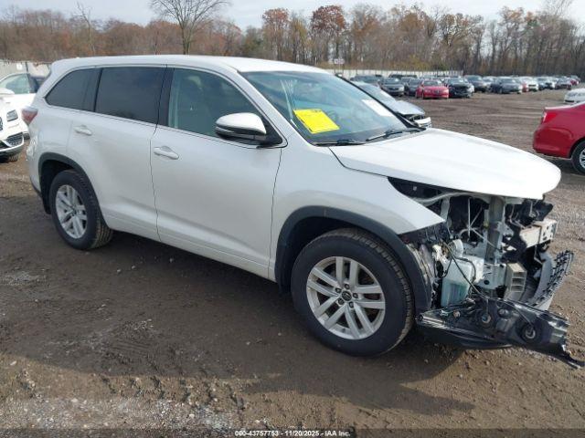 Salvage Toyota Highlander
