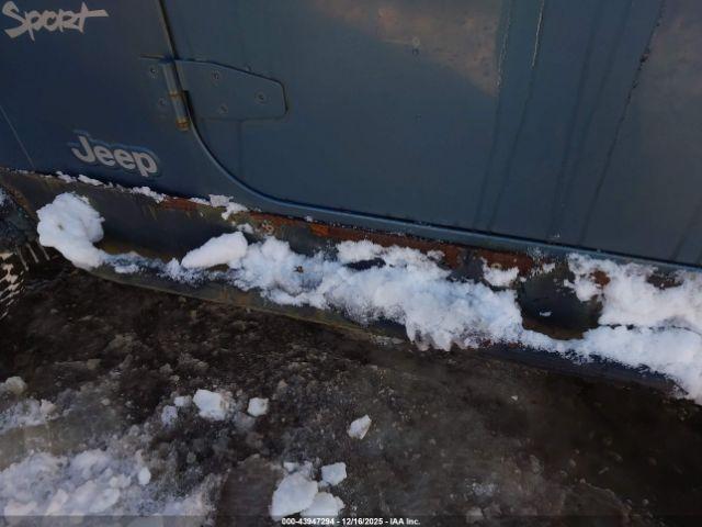 Jeep Wrangler Sport Image 13