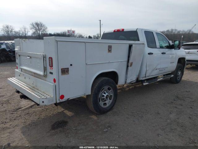 Chevrolet Silverado 2500 Wt Image 4