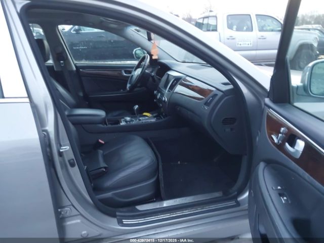 Hyundai Equus Signature Image 9