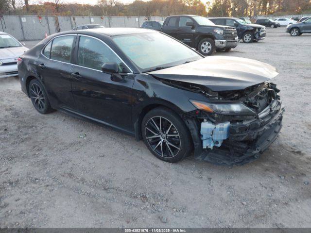 Toyota Camry Se Image 1