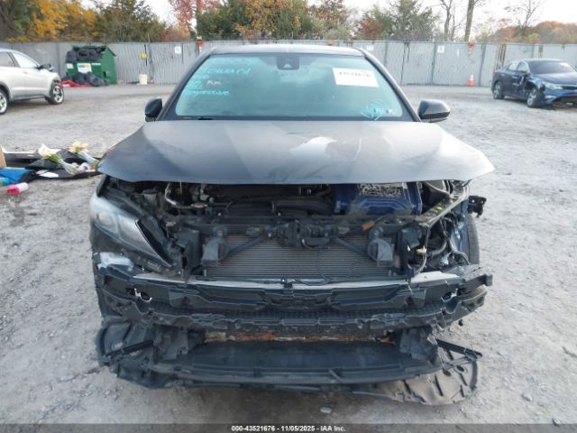 Toyota Camry Se Image 12