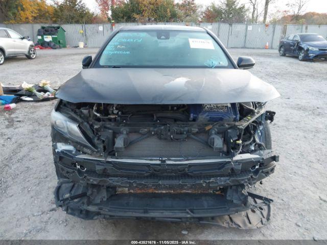 Toyota Camry Se Image 12