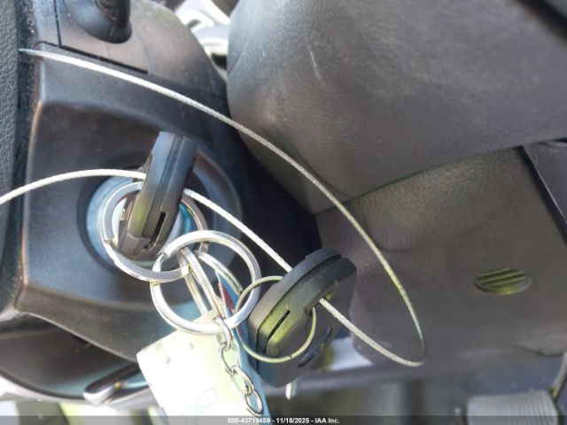 Ford Focus S Image 10