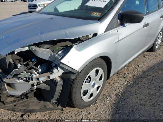 Ford Focus S Image 13