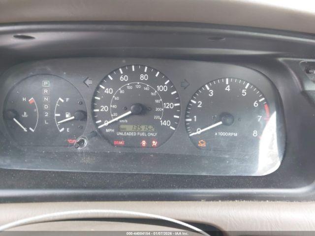 Toyota Camry Le Image 2