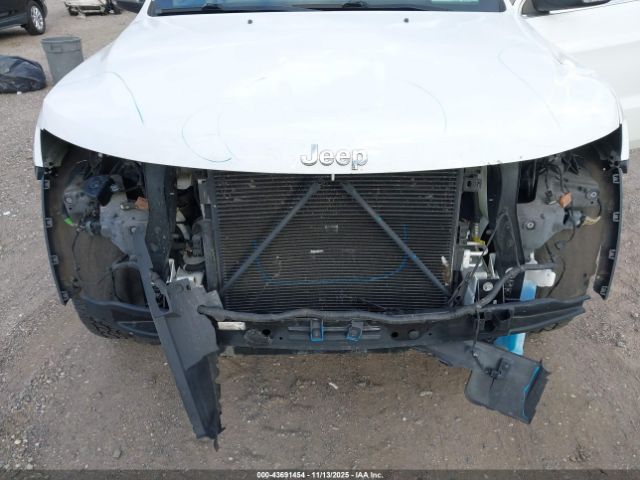 Jeep Grand Cherokee Limited 4x4 Image 12