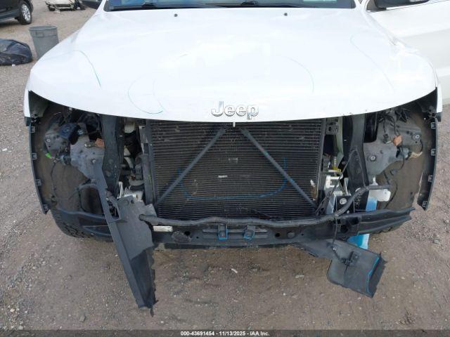 Jeep Grand Cherokee Limited 4x4 Image 12