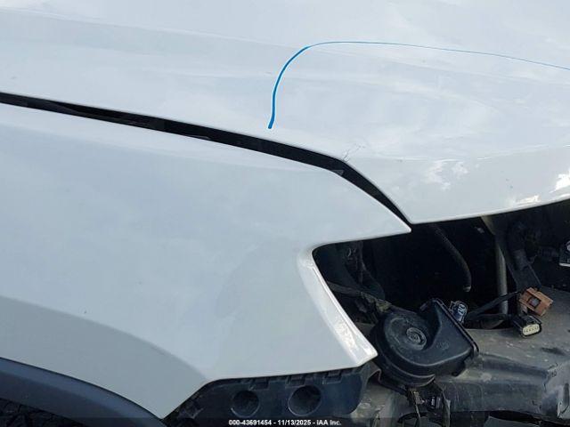 Jeep Grand Cherokee Limited 4x4 Image 10