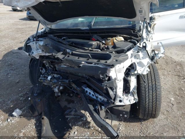 Chevrolet Suburban 4wd Rst Image 9