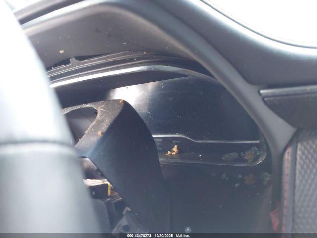 Chevrolet Suburban 4wd Rst Image 11