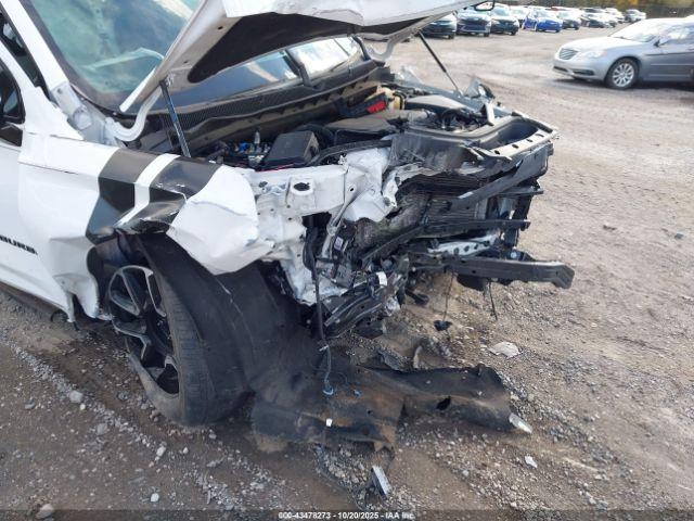 Chevrolet Suburban 4wd Rst Image 19