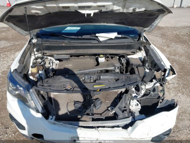 Nissan Pathfinder Sv Image 5