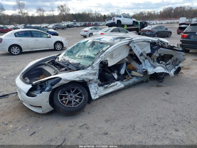 Tesla Model 3 Long Range Dual Motor All-wheel Drive Image 20