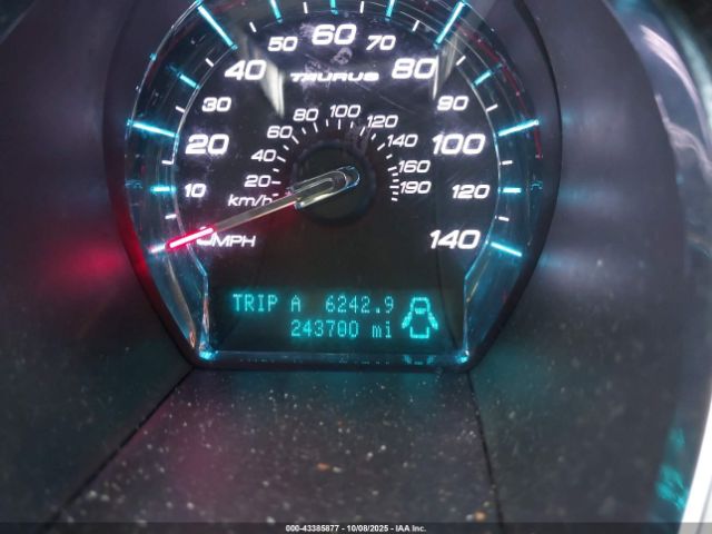 Ford Taurus Limited Image 3