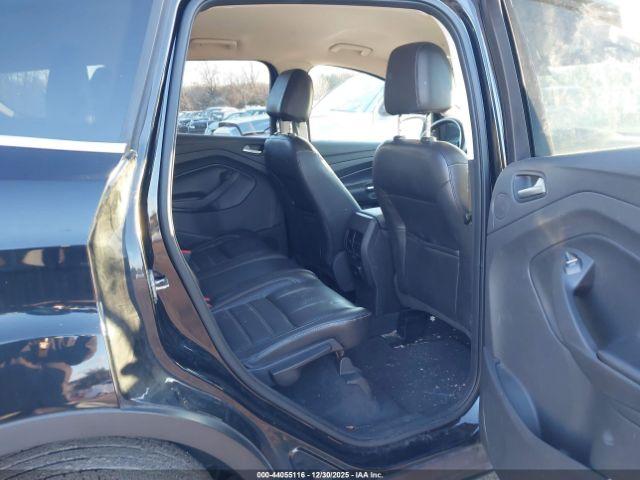 Ford Escape Titanium Image 7