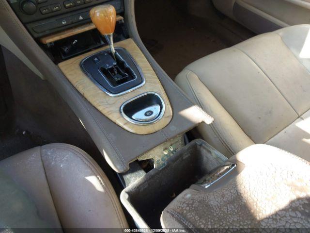 Jaguar S-Type 3.0l V6 Image 5