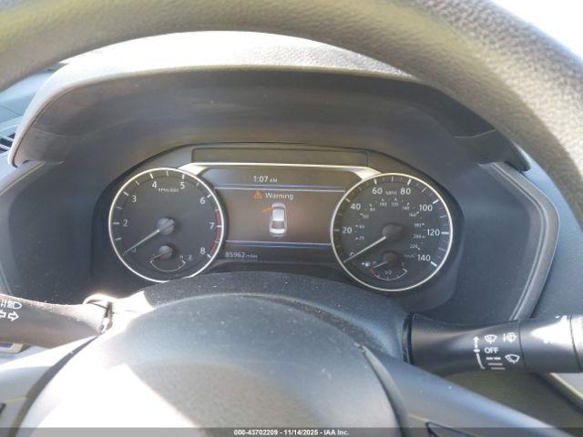 Nissan Altima Sv Fwd Image 3