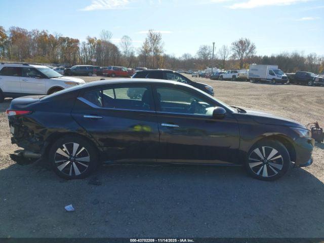 Nissan Altima Sv Fwd Image 14