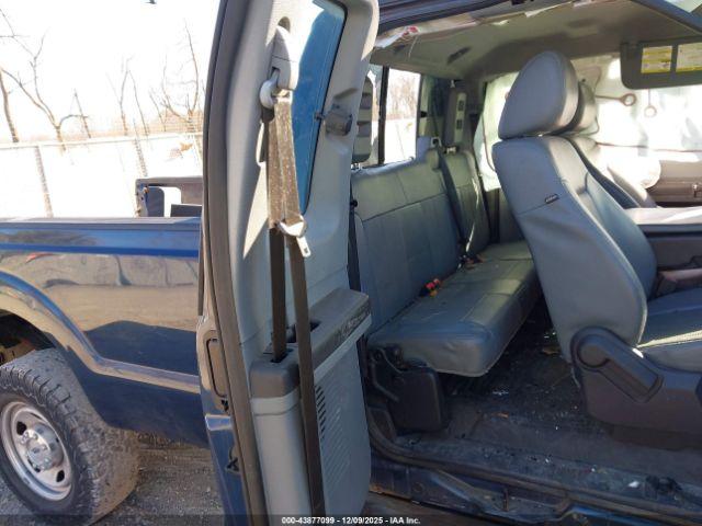 Ford F-350 Xl Image 4