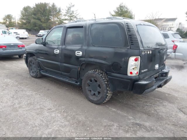 GMC Yukon Denali Image 3