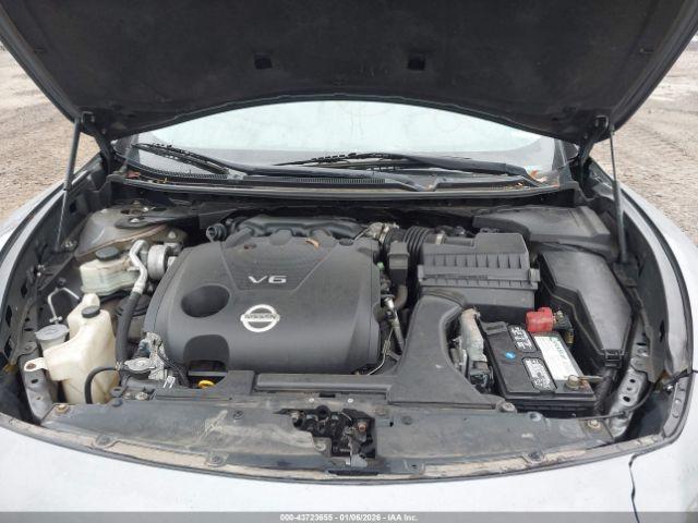Nissan Maxima 3.5 Sv Image 11
