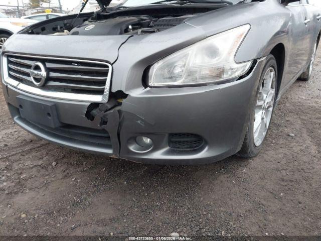 Nissan Maxima 3.5 Sv Image 2